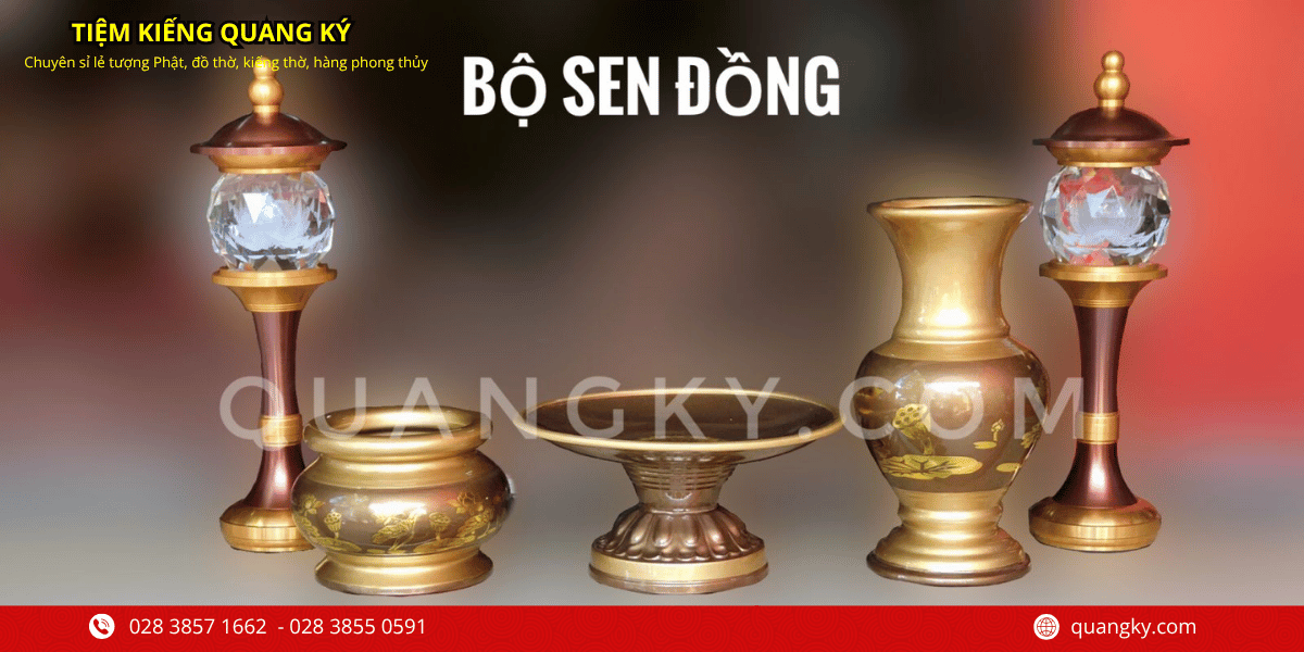 Kích thước và kiểu dáng lư hương hài hòa với bàn thờ